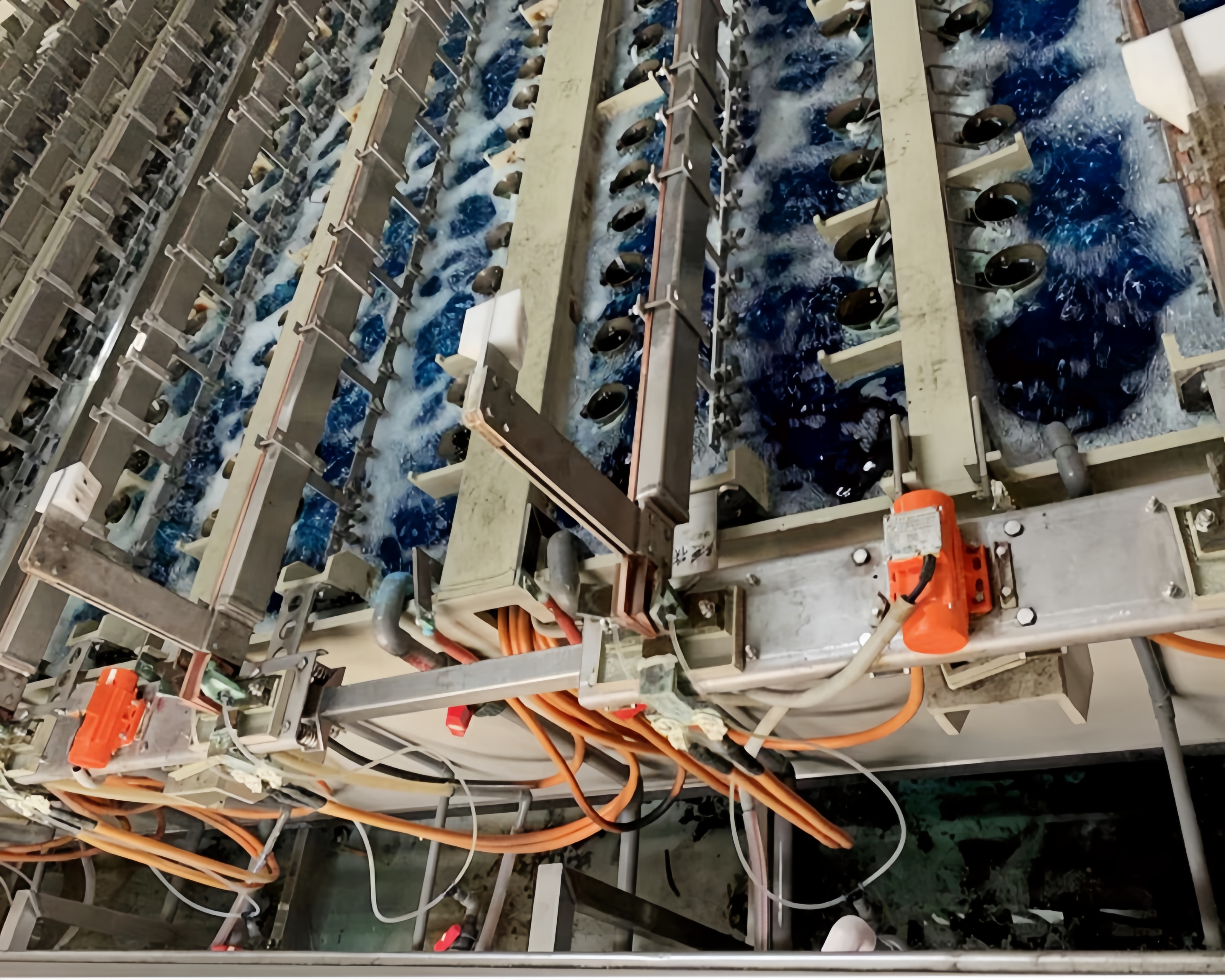 振動電機用於線路闆設備振動去氣泡