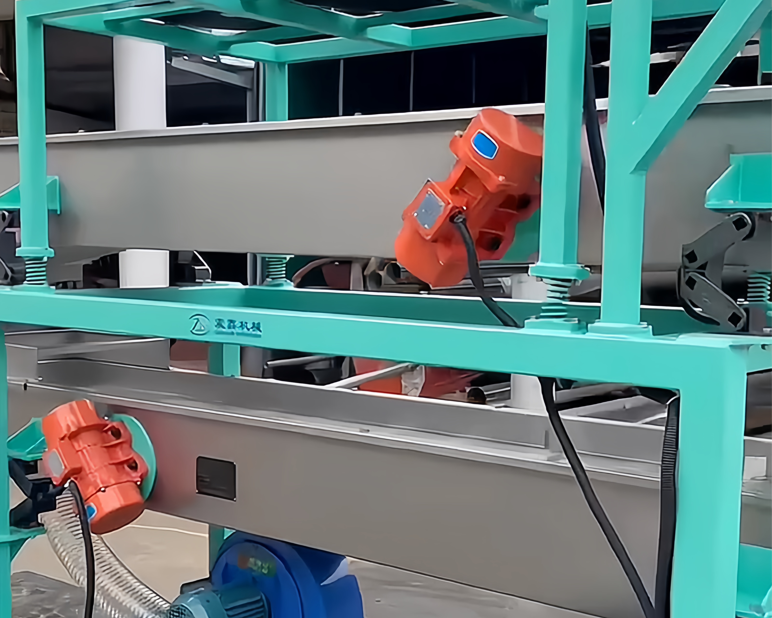 振動電機用於輸送設備3